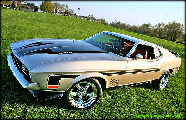 1971 Ford Mustang muscle car