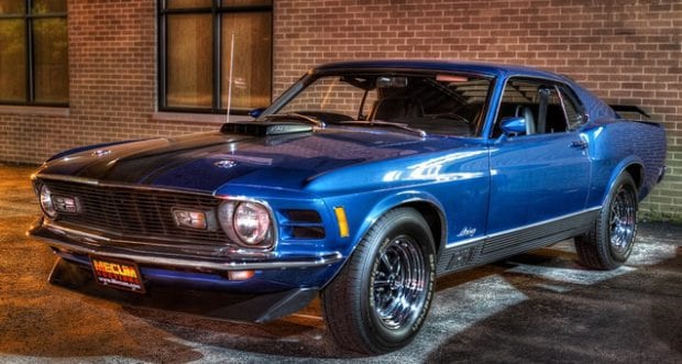 Ford Mustang Mach 1 - Amazing Classic Cars
