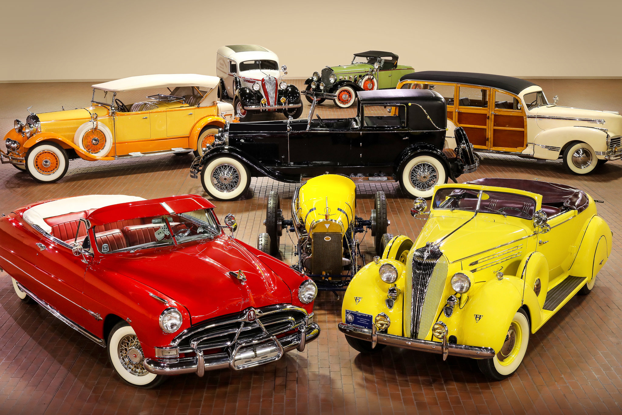 Classic Car Museums - Amazing Classic Cars