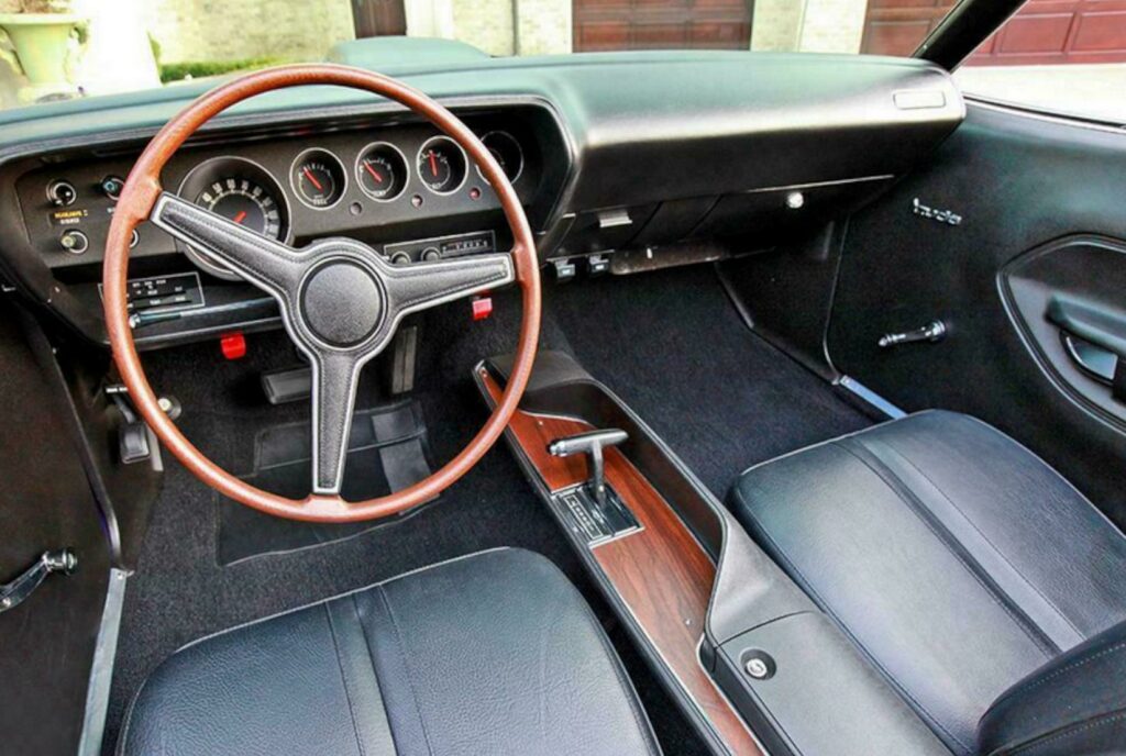 1971 Plymouth Barracuda interior