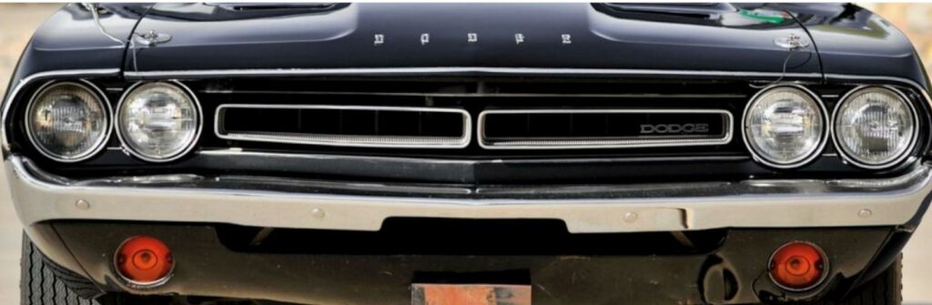 1971 Dodge Challenger front
