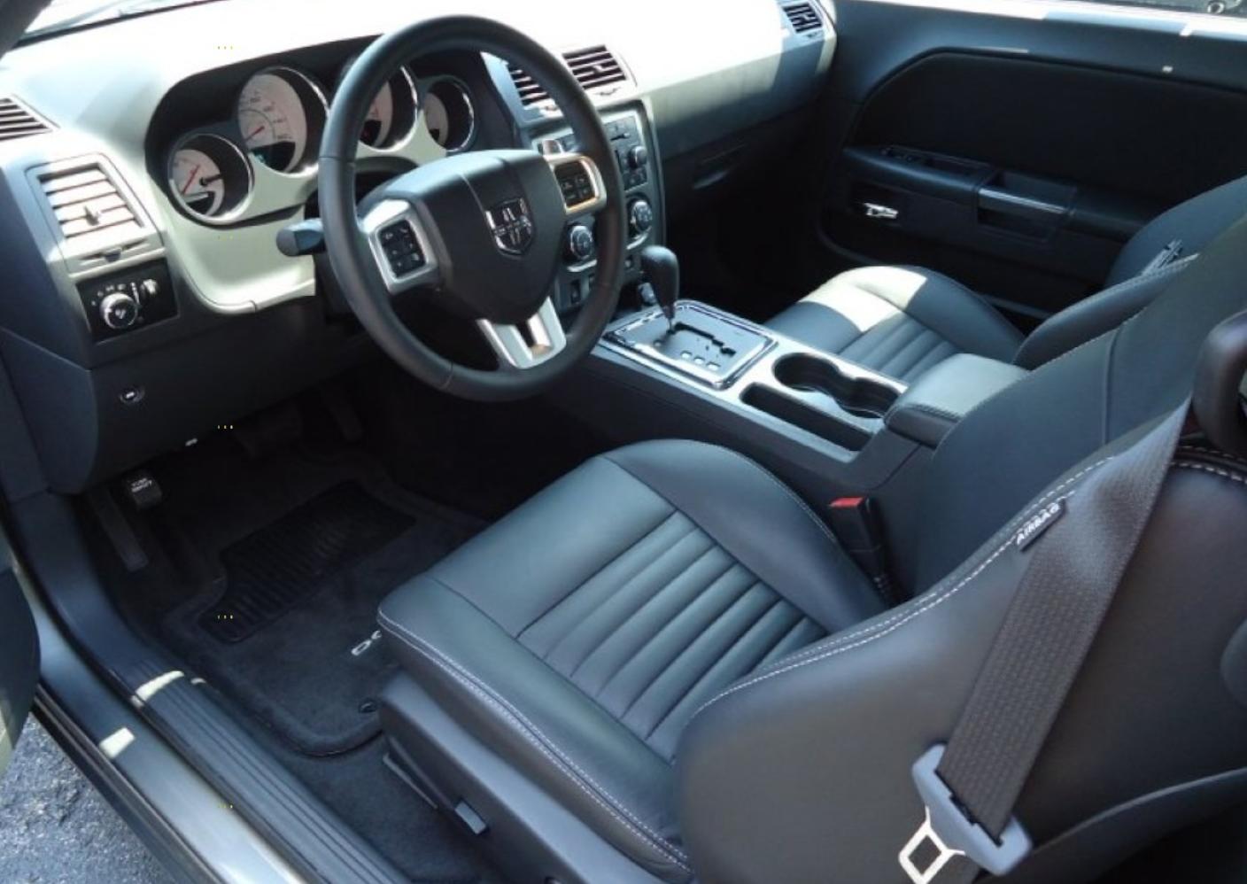 2012 Dodge Challenger interior