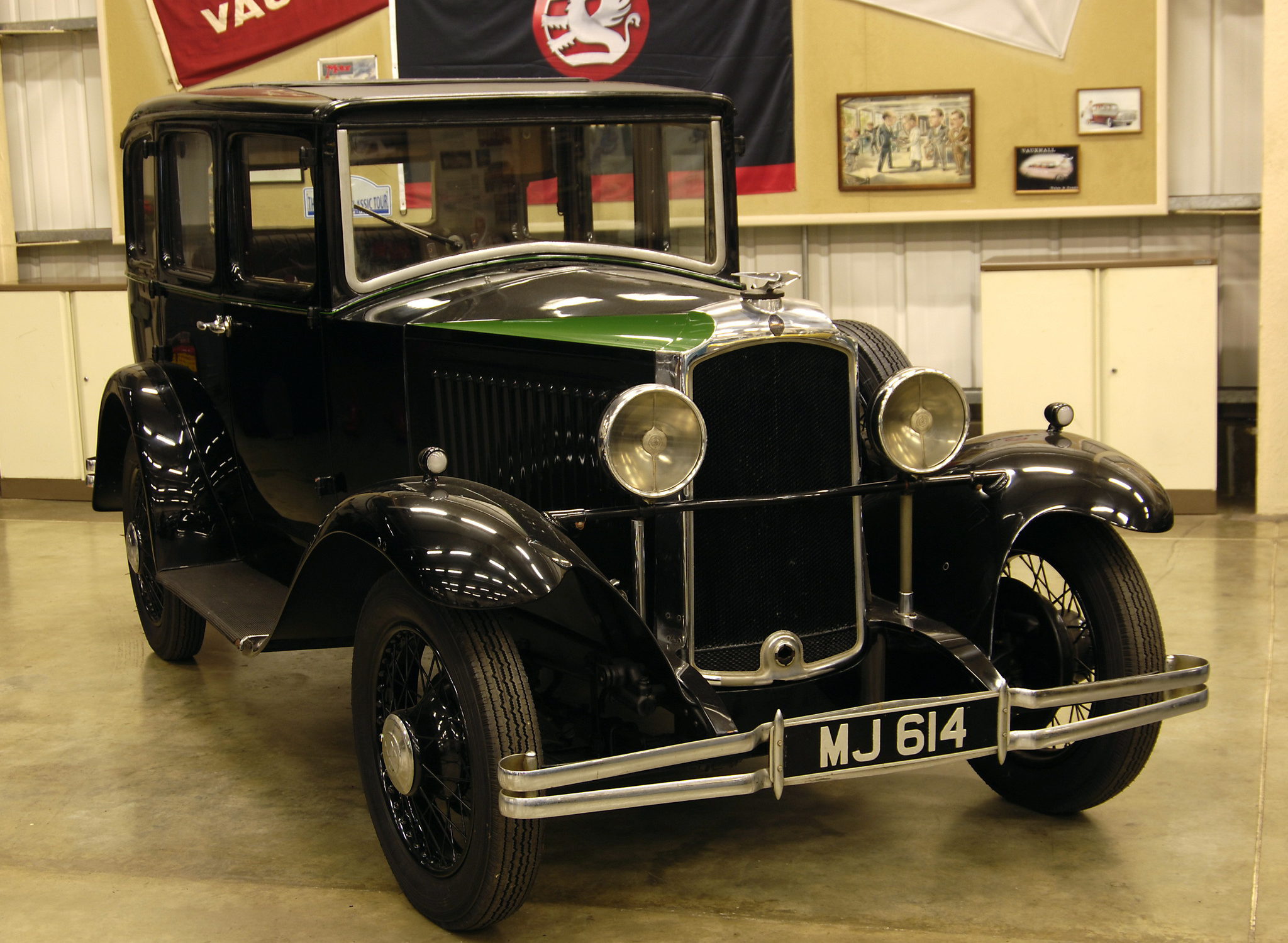 1930 Vauxhall Cadet Saloon