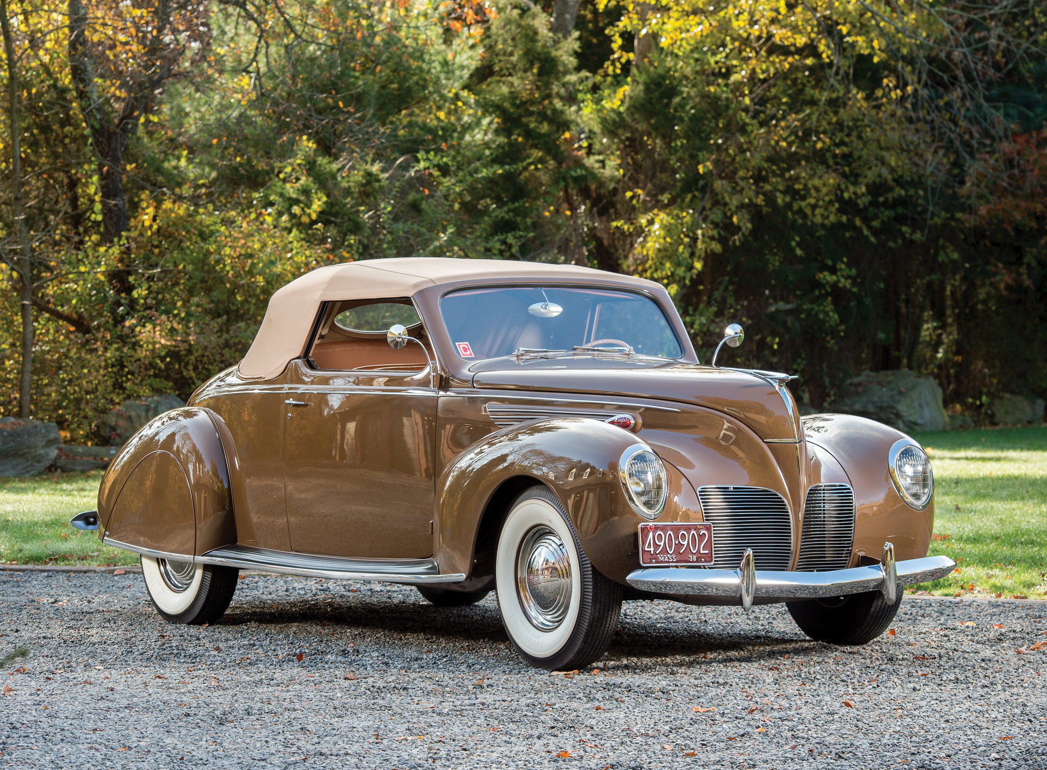 1938 Lincoln Zephyr Convertible Coupe