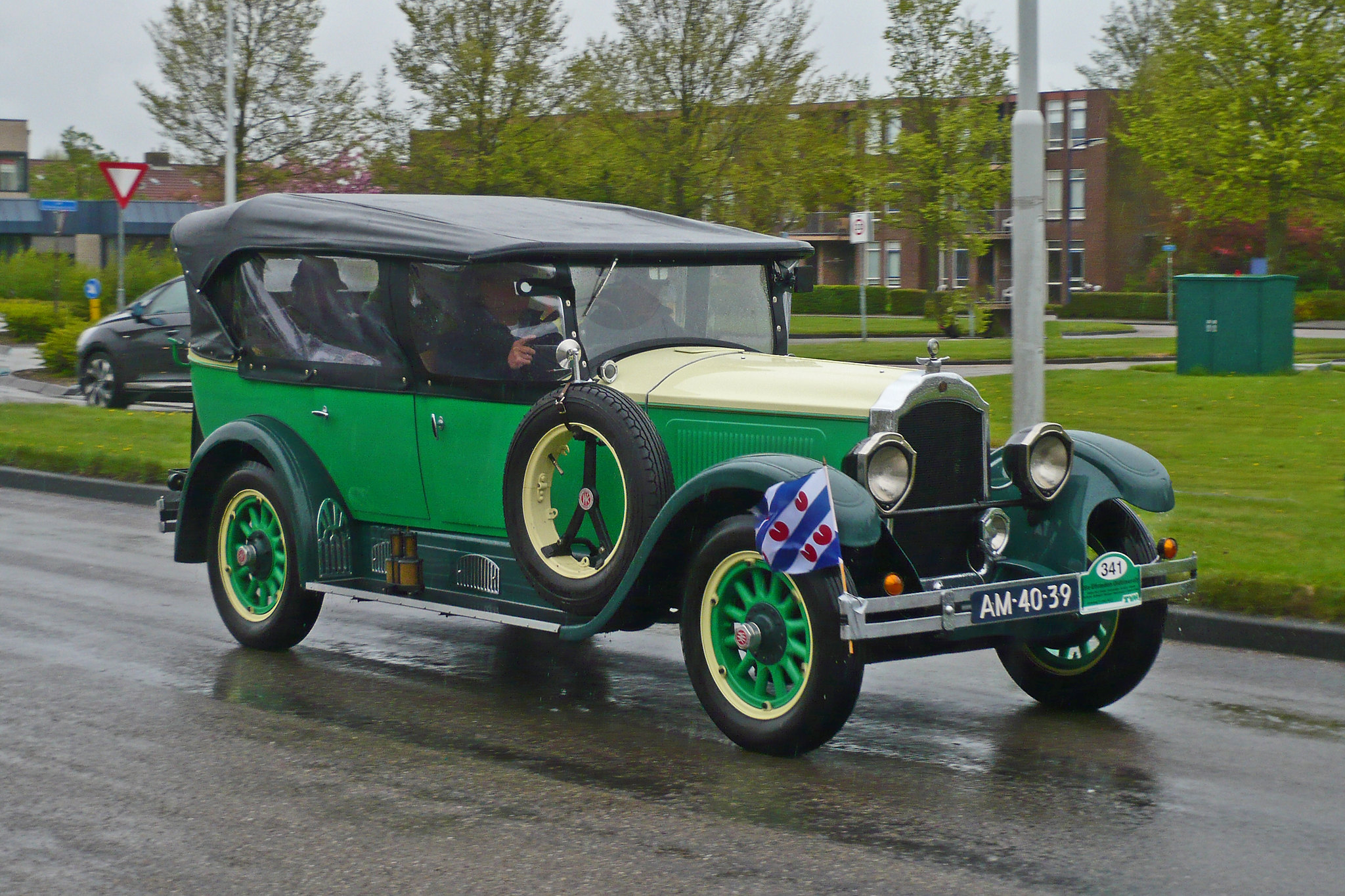 1926 Willys-Knight Model 66 Touring