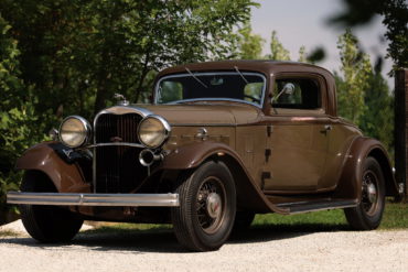 1932 Lincoln KA V8