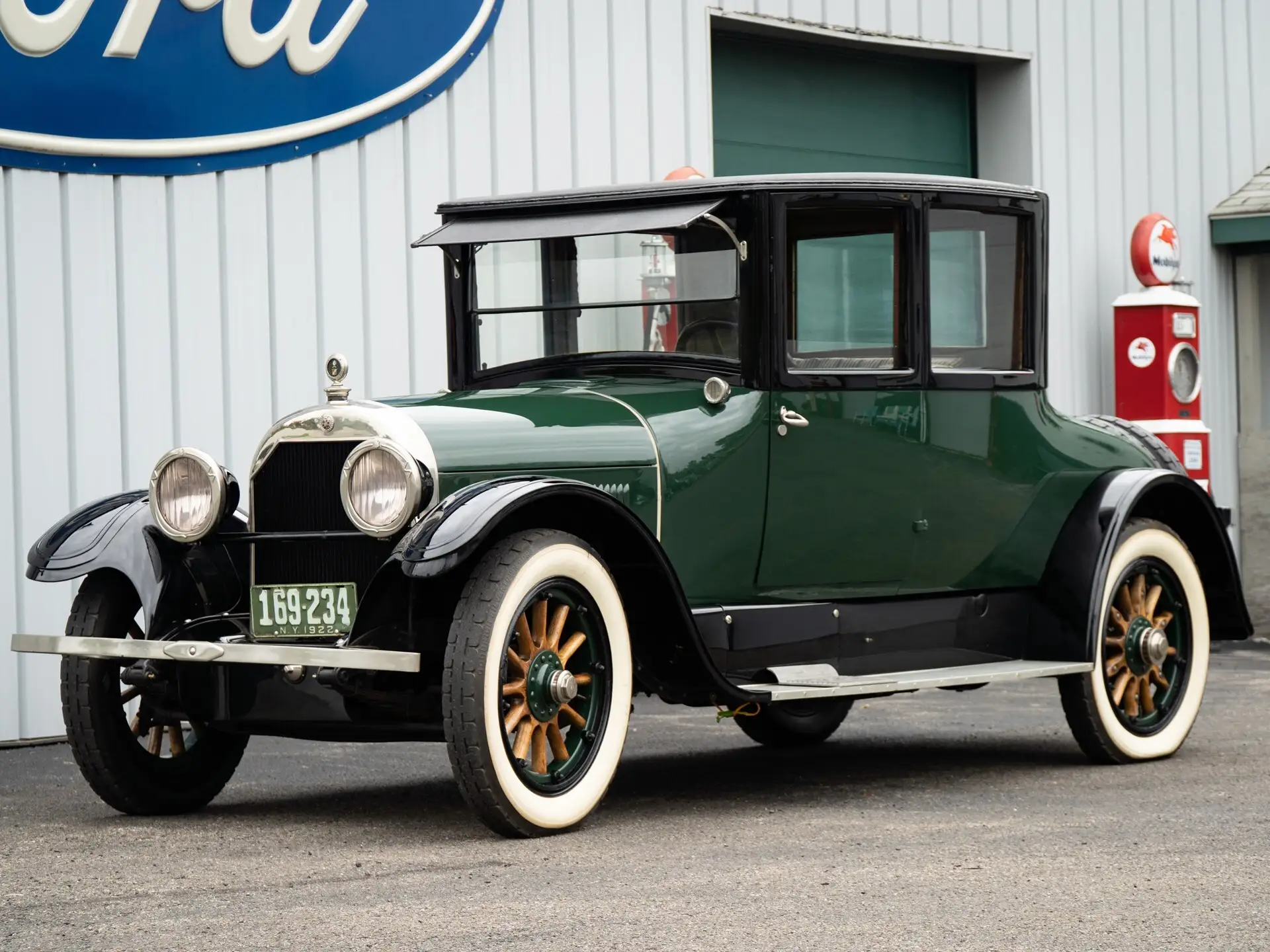 1922 Cadillac Type 61 Four-Passenger Victoria