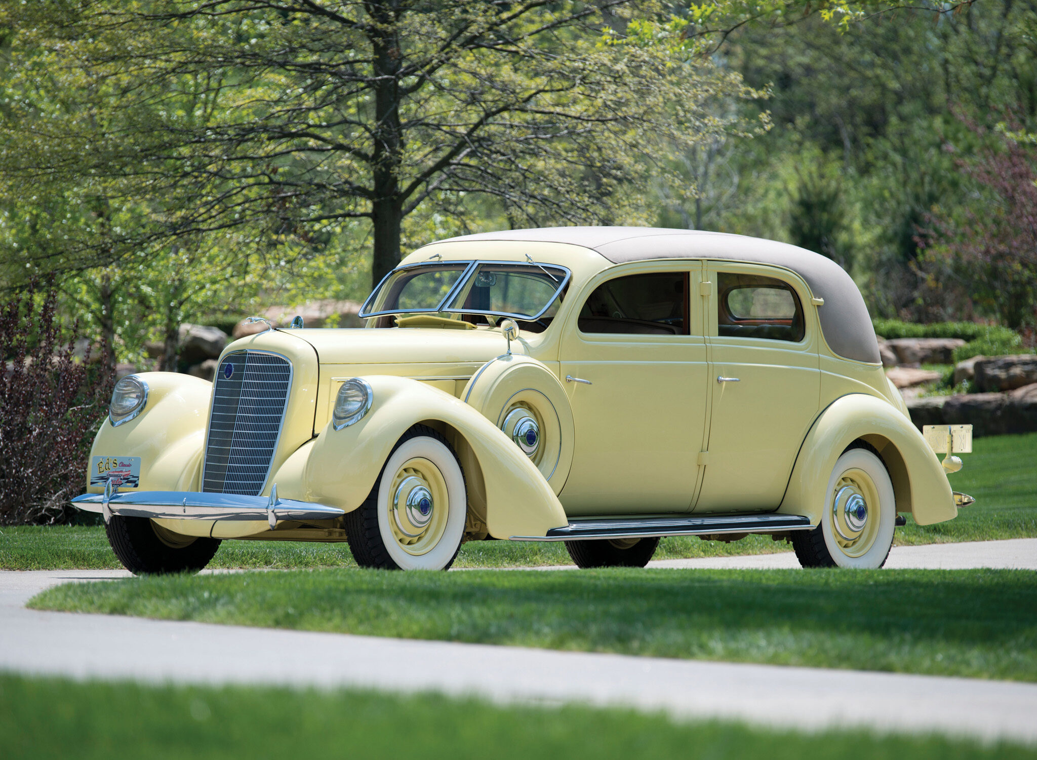 1937 Lincoln Model K Two-Window Berline
