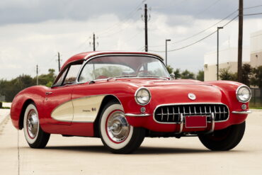 1957 Chevy Corvette 'Fuel-Injected'