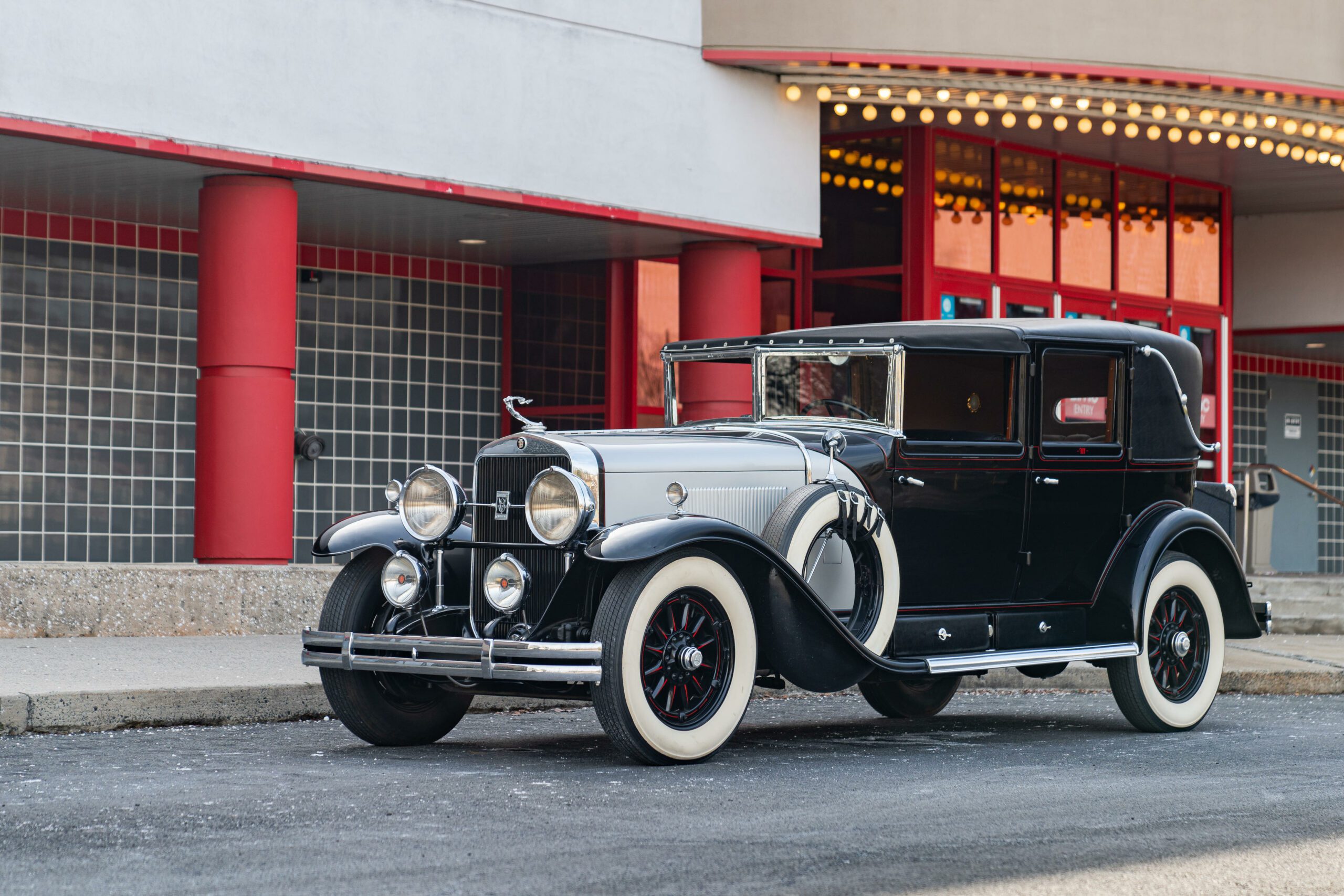 1929 Cadillac Series 341-B V-8 Transformable Town Cabriolet