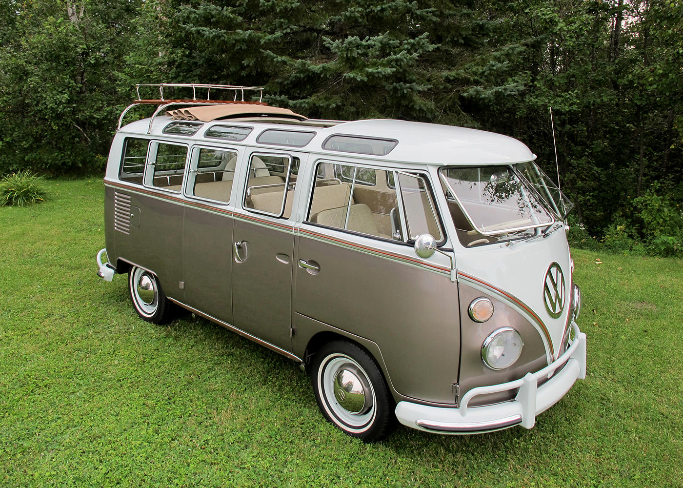 1964 Volkswagen Type 2 21-Window Deluxe Microbus