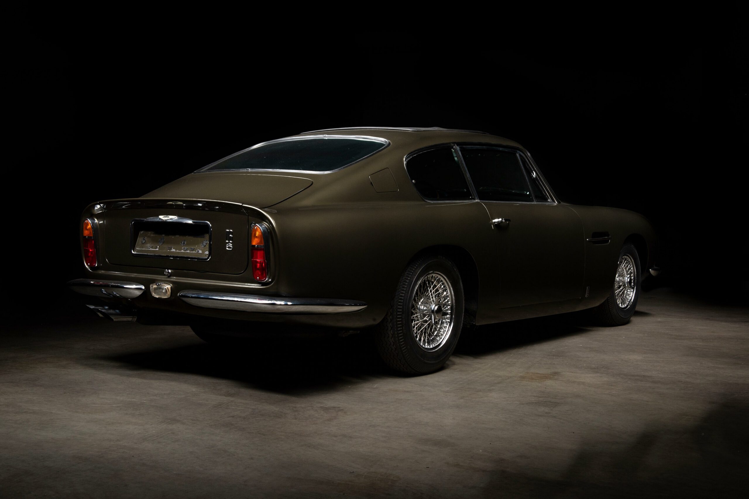 1967 Aston Martin DB6 Saloon